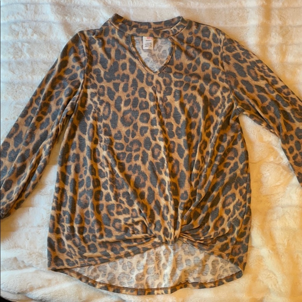 Women’s knit top